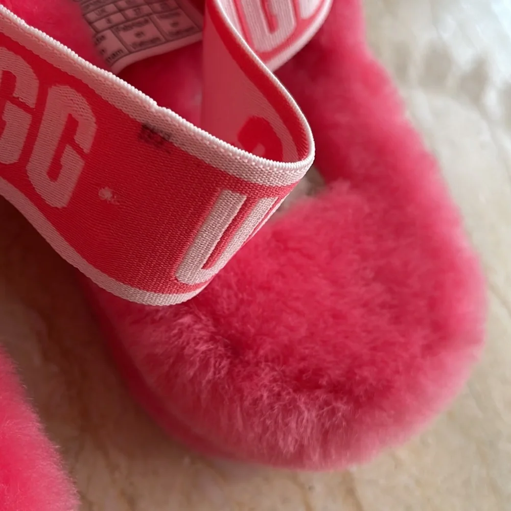 NWT UGG Slippers. - Picture 8 of 8